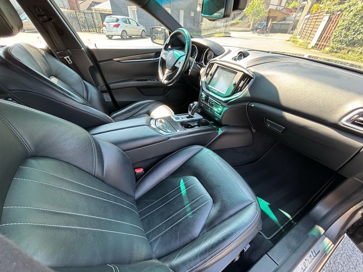Maserati Ghibli 3.0 V6 275 BVA - Révisée