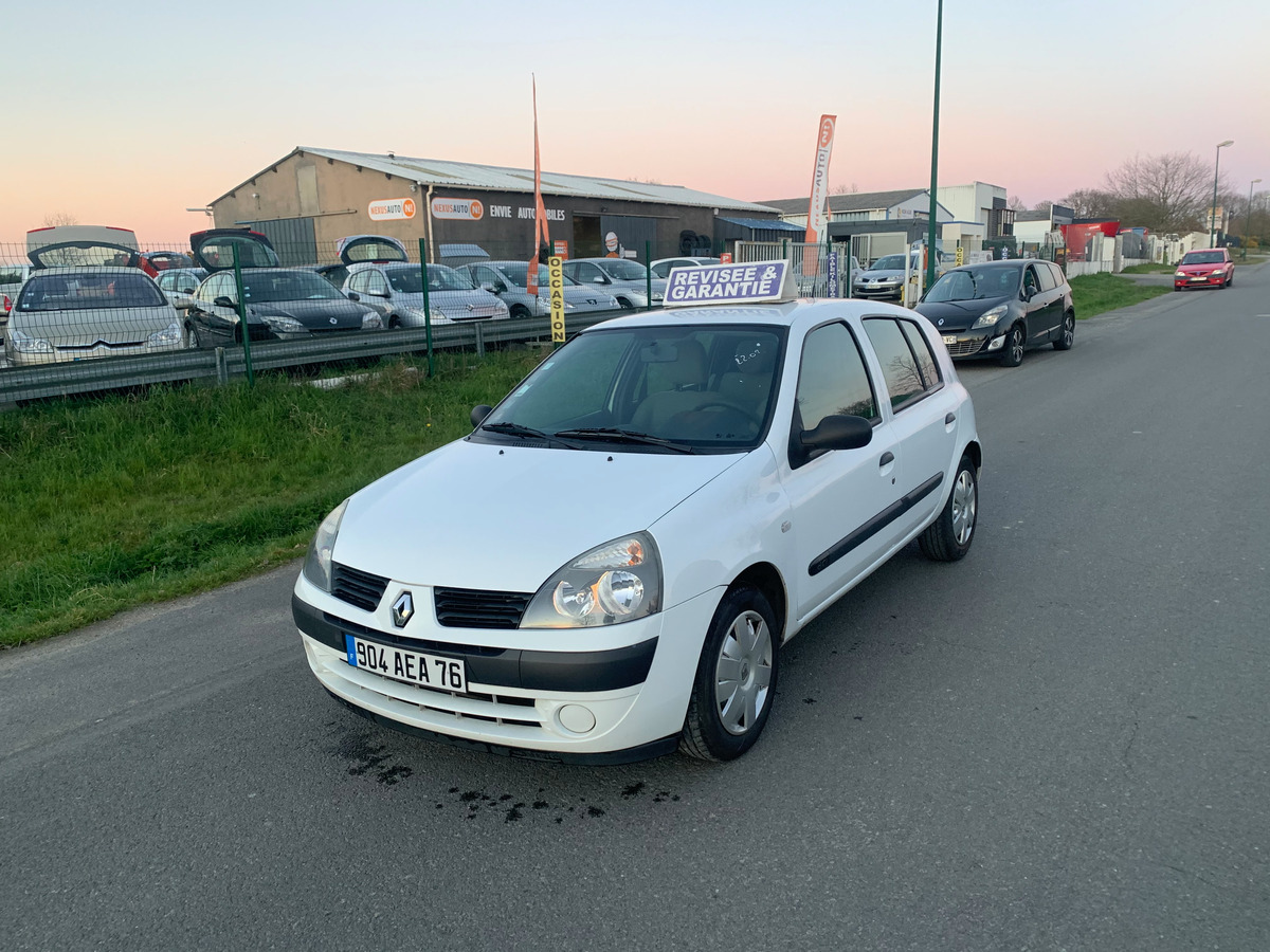 RENAULT Clio 1.5 dci - 65CH 141901 KM