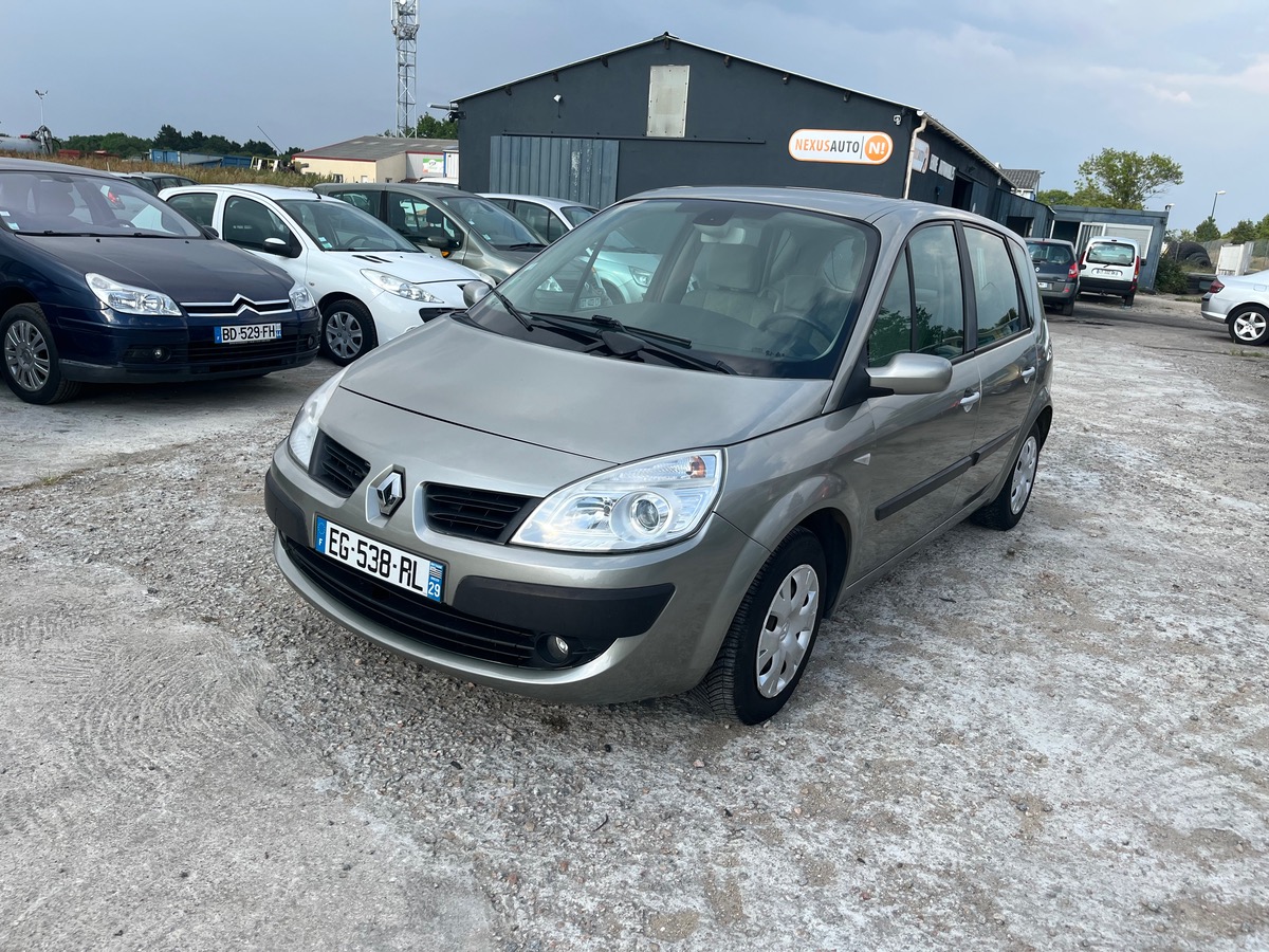 RENAULT Scenic 1.5 dci 201130KM