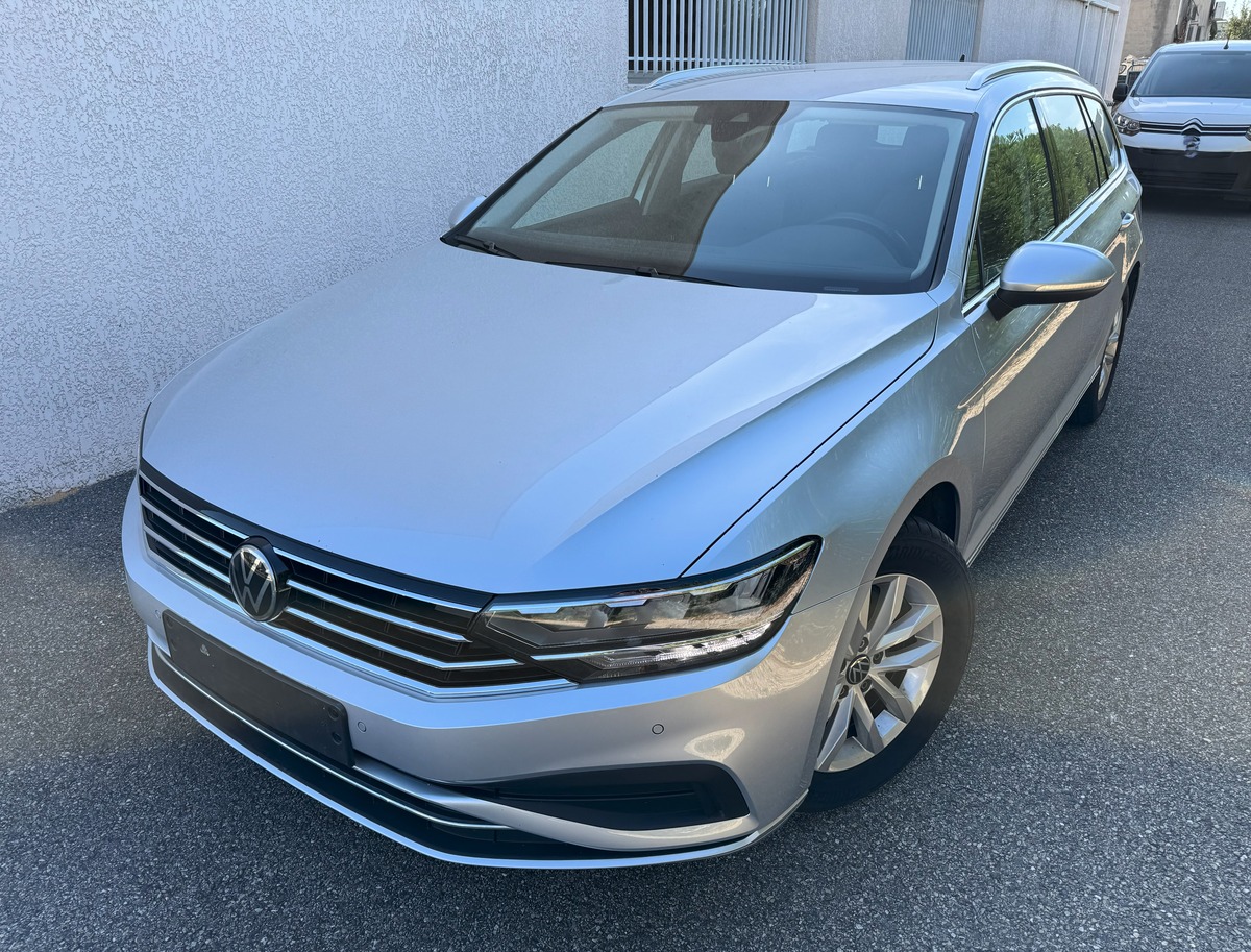 Volkswagen Passat SW VIII 1.5l TSI 150 ACT OPF BUSINESS DSG7 ATTELAGE GARANTIE 15 MOIS