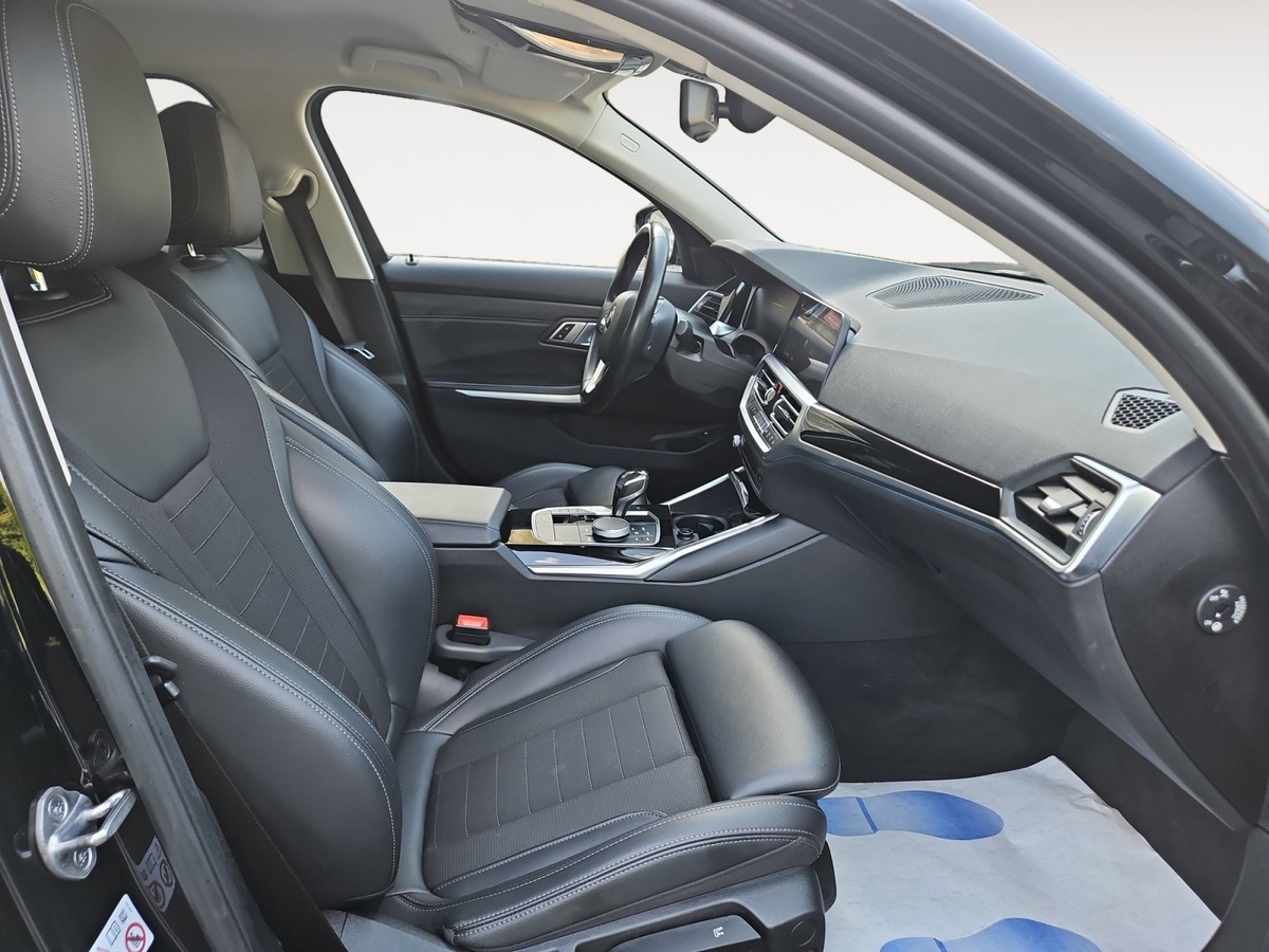 Bmw Série 3 330E SPORTLINE - GARANTIE 12 MOIS