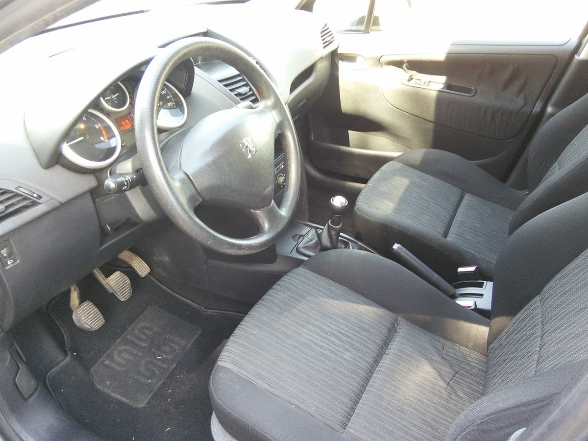 Peugeot 207 1.4 HDi 70 cv 5 Portes