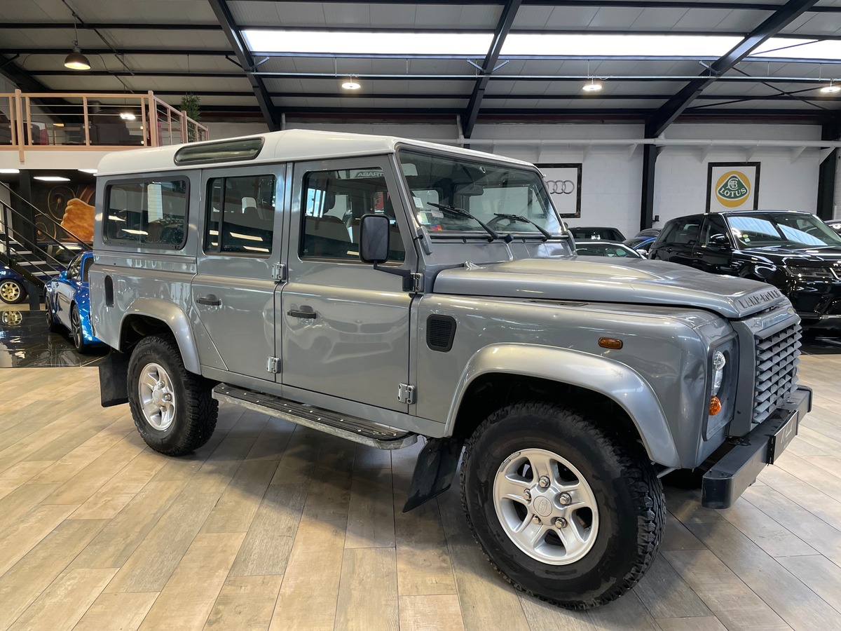 Land-Rover Defender PHASE 2 110 SW 2.4 122 cv I