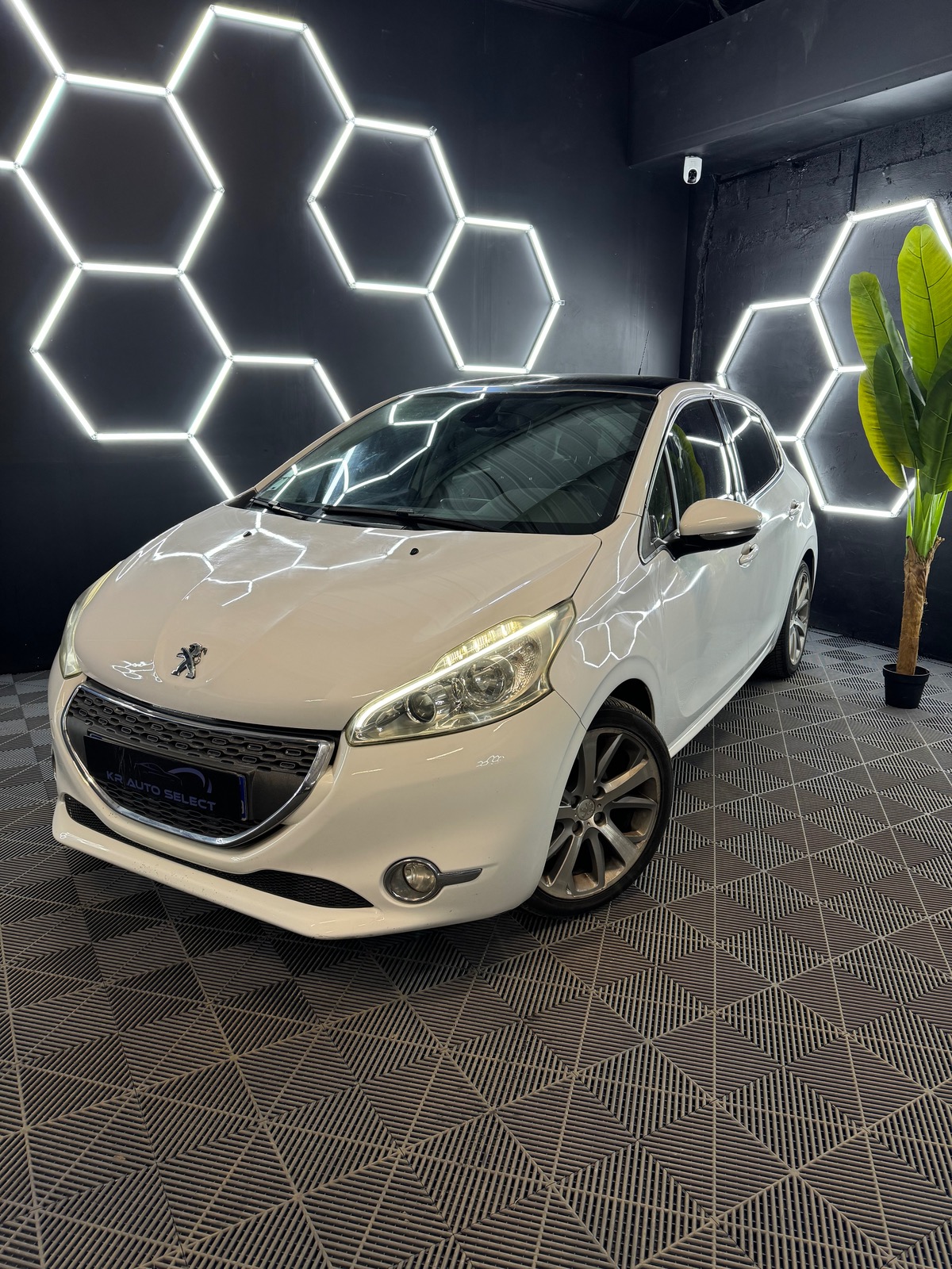 Peugeot 208 1.6 Allure