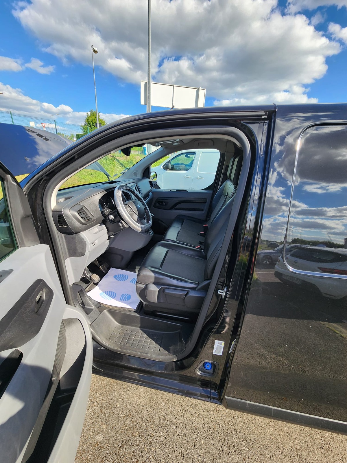Peugeot Expert 2.0L BLUE HDI STANDAR PACK PREMIUM 120  CV