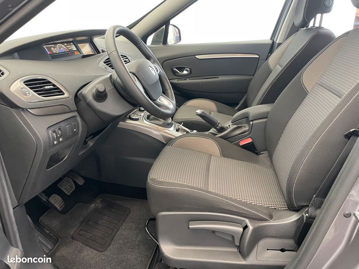 RENAULT Scenic 1.5 DCI 110  XMOD Zen première main 09/2013 98.951 kms
