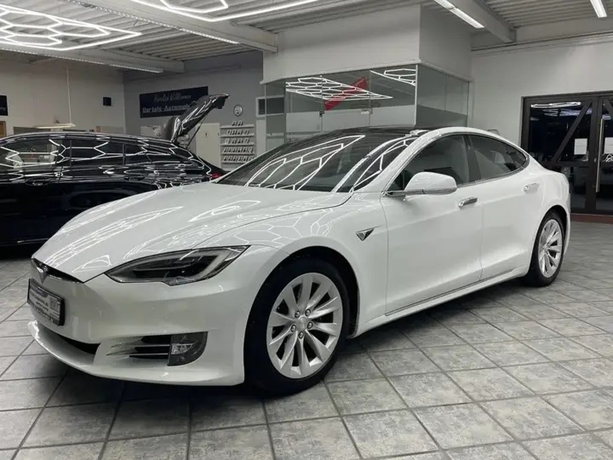 Tesla Model S 100D Dual Motor