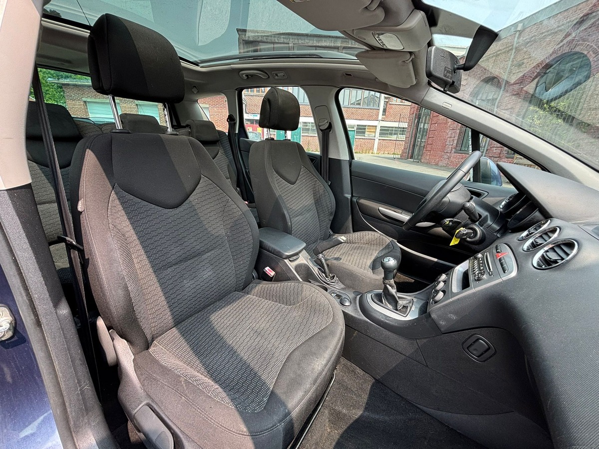 Peugeot 308 SW 1.6 HDI 90 CONFORT PACK - DISTRIBUTION NEUVE - GARANTIE