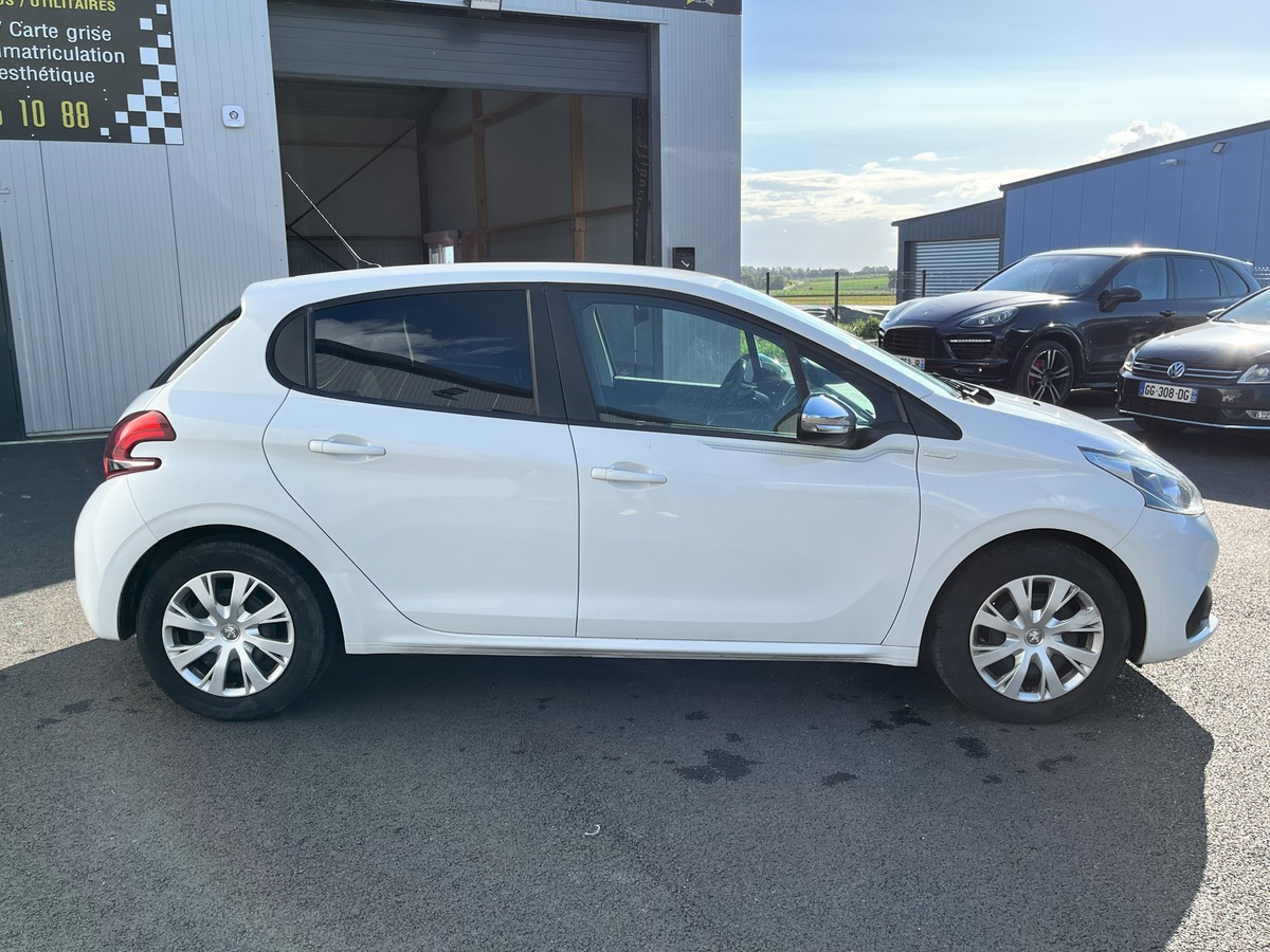 Peugeot 208 1.2 puretech 82 style