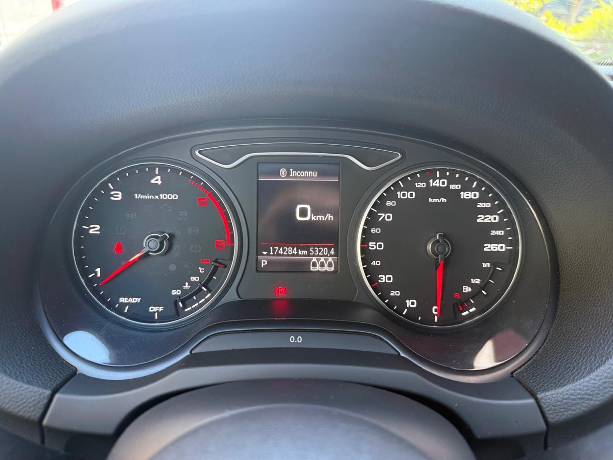 Audi A3 III (2) SPORTBACK 1.6 TDI 116 BUSINESS LINE S TRONIC 7