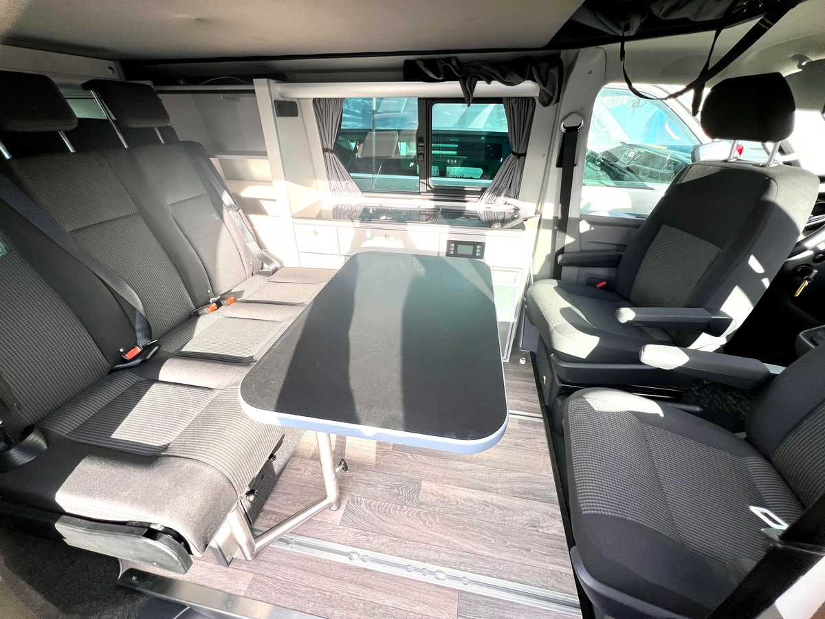 Volkswagen Transporter T6.1 TRIOSTYLE - FP095