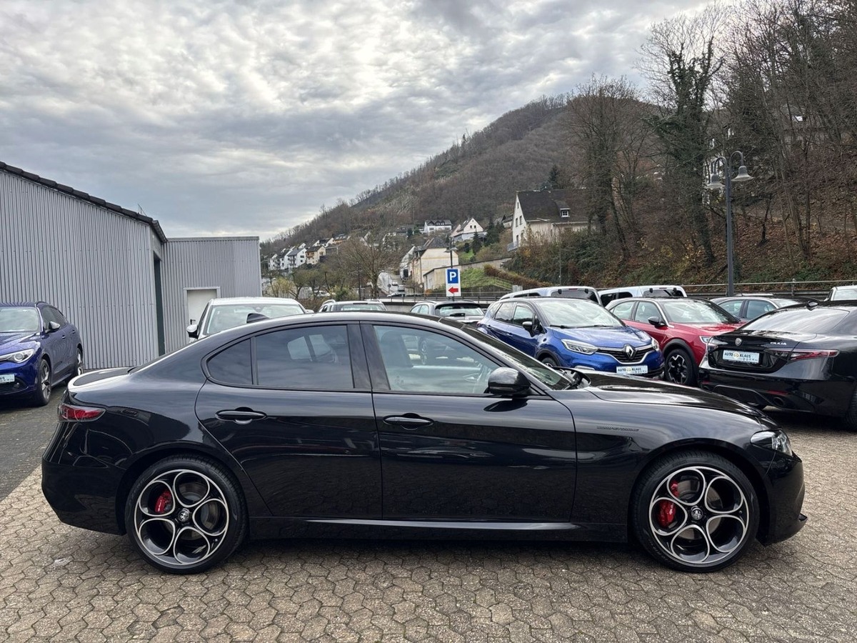 Alfa Romeo Giulia 2.0T 280ch Competizione Q4 AT8 Harman-Kardon Toit ouvrant