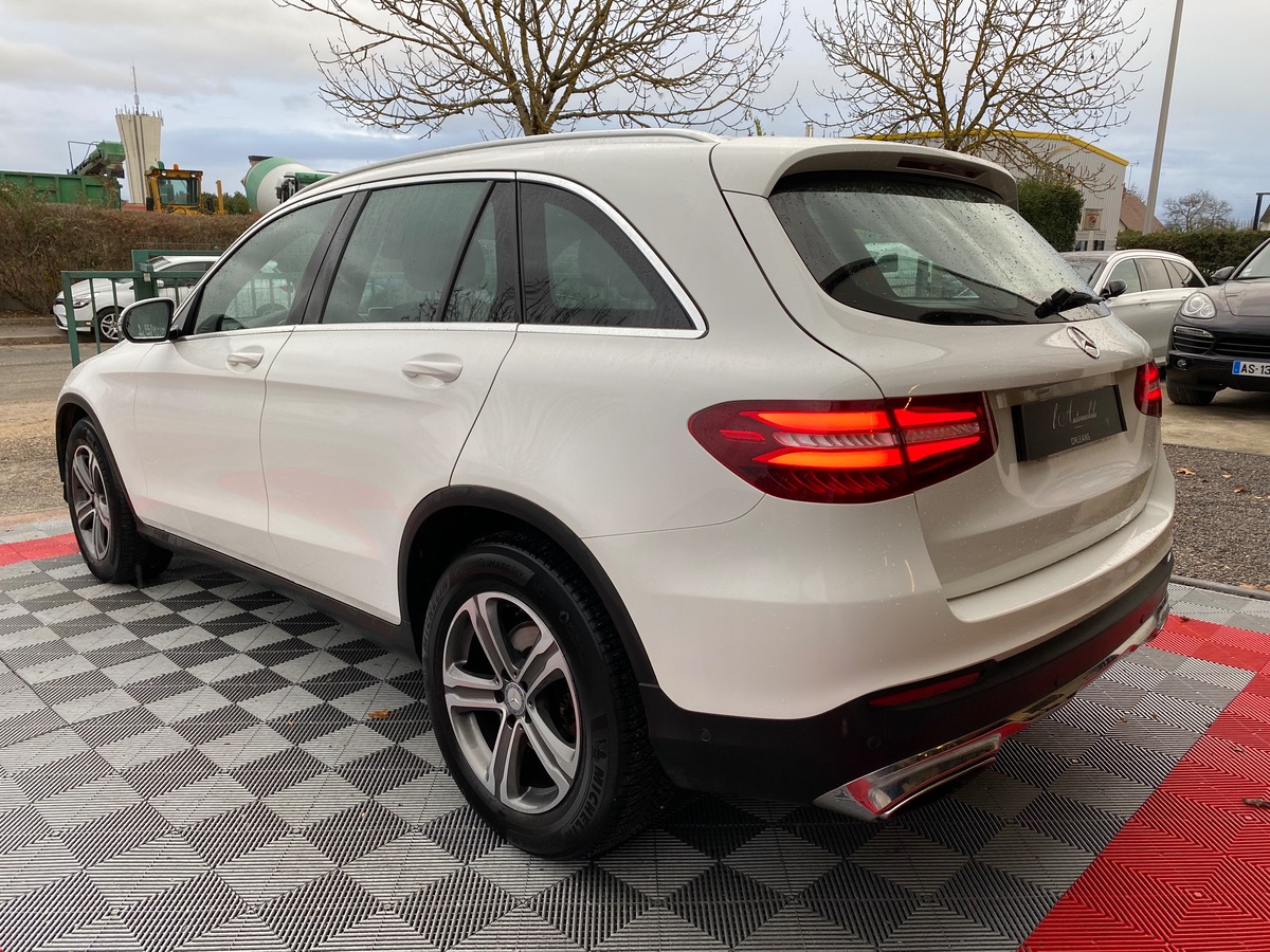 Mercedes-Benz GLC 250 EXECUTIVE 4Matic 9G 211CV uu