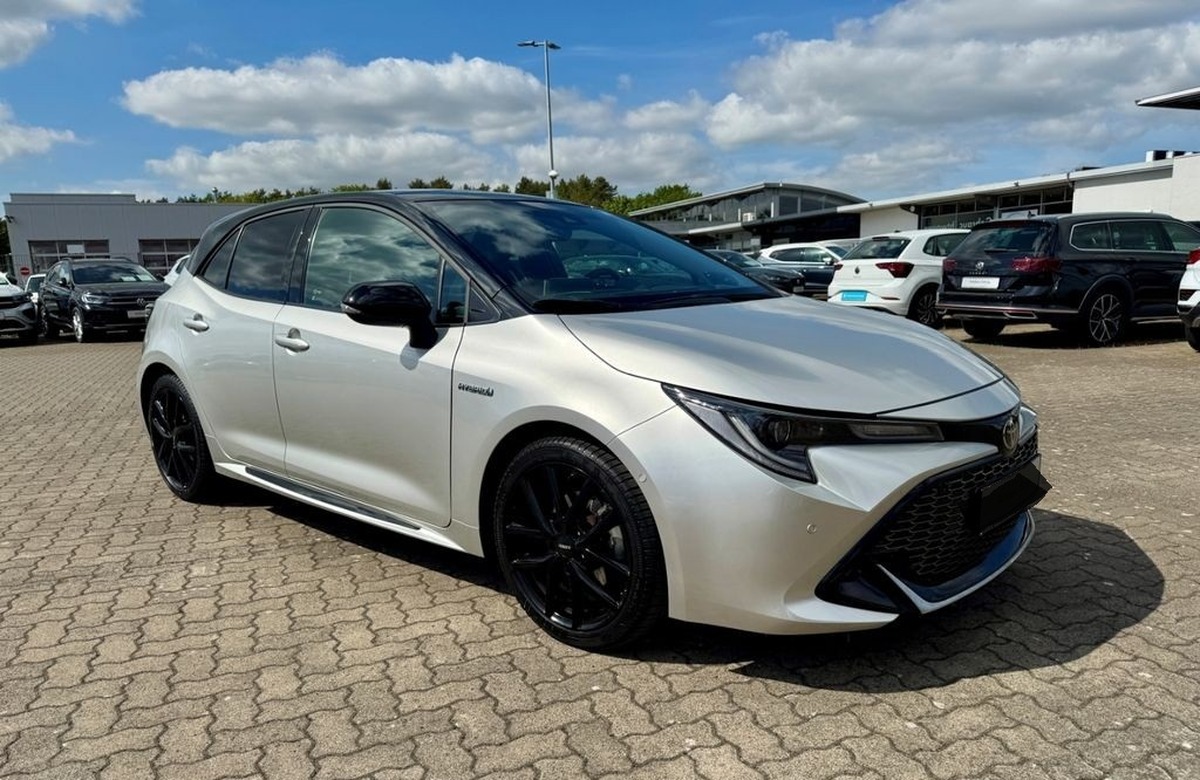 Toyota Corolla 2.0 1584ch Hybrid GR Sport AHK Navi JBL