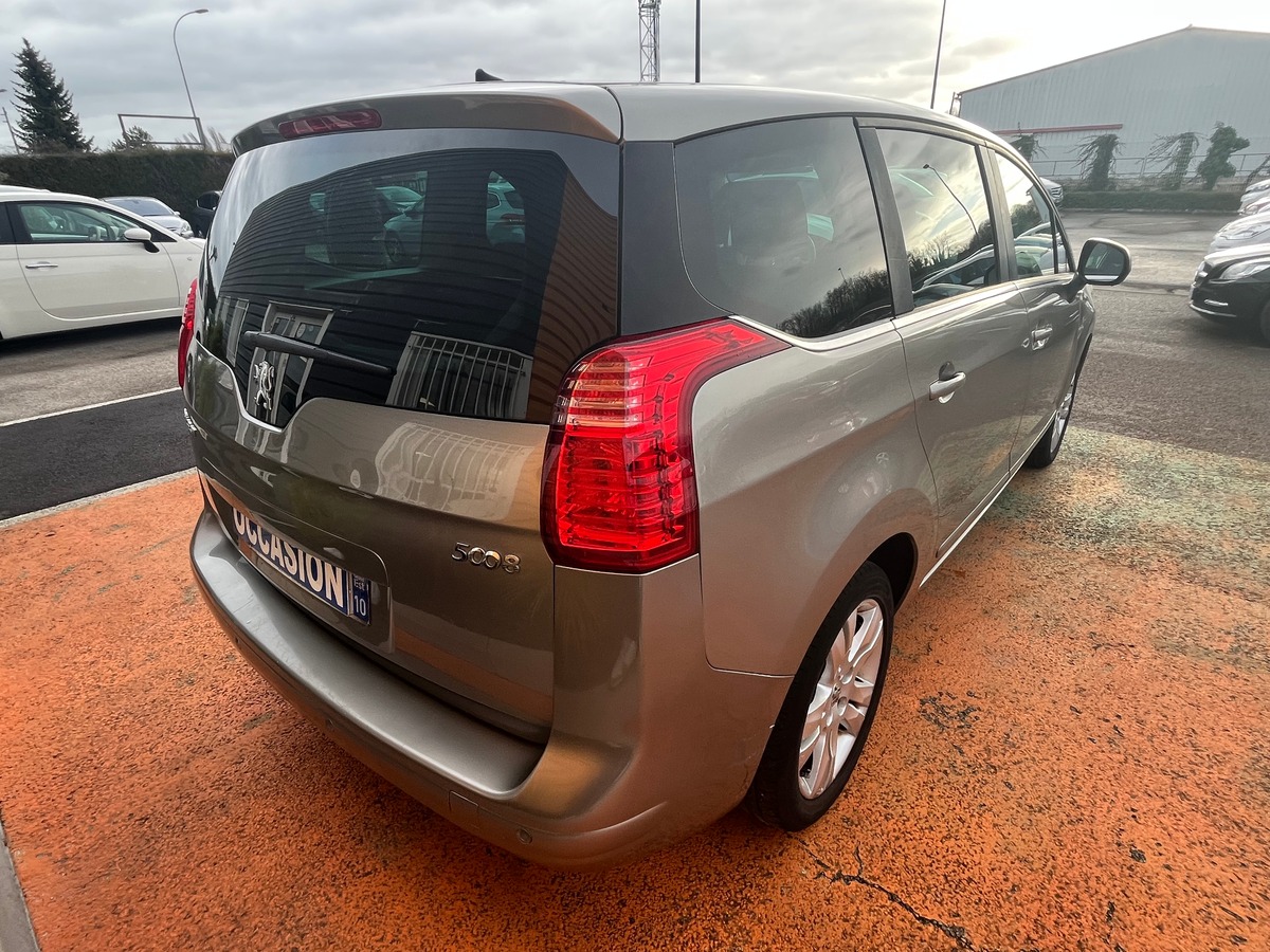 Peugeot 5008 1.6 HDi 110 CH