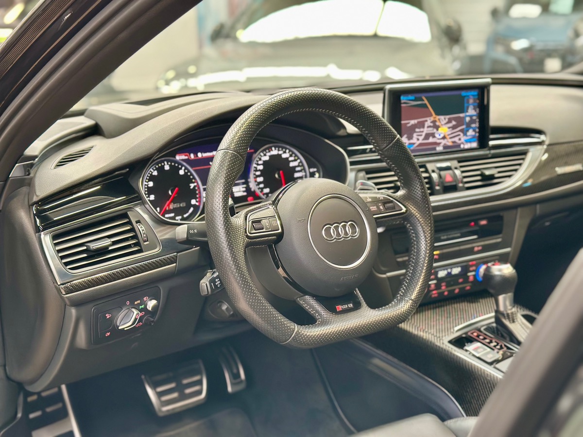 Audi RS6 Avant III (2) V8 4.0 TFSI 605 Performance Options+++ a