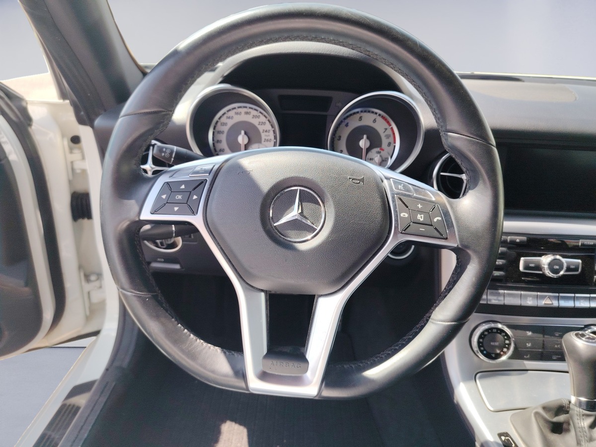 Mercedes-Benz Classe SLK 200 blue efficiency 100 % Française