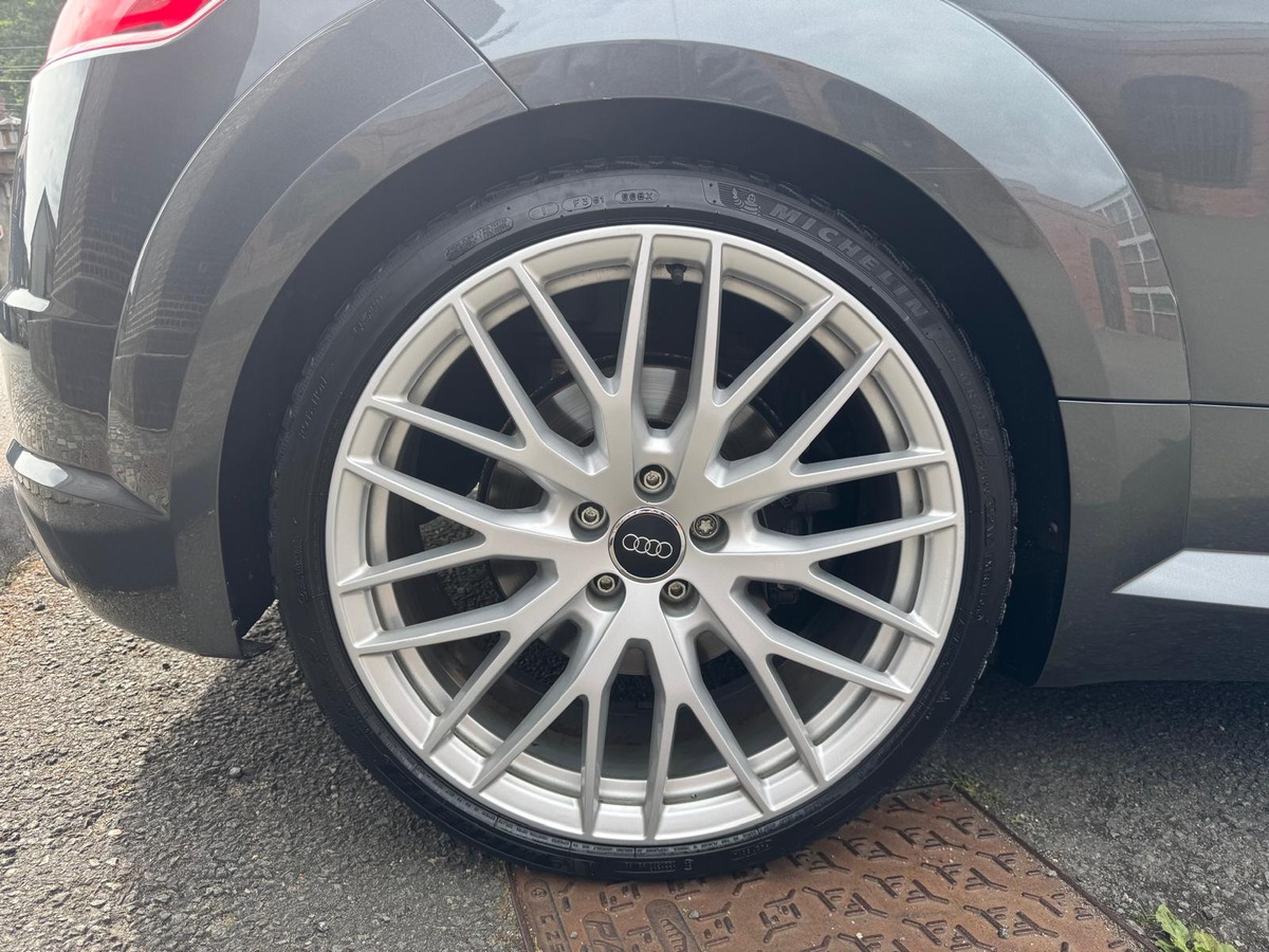 Audi TTS 2.0 TFSi Quattro S-Tronic