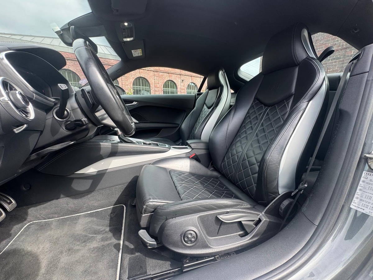 Audi TTS 2.0 TFSi Quattro S-Tronic