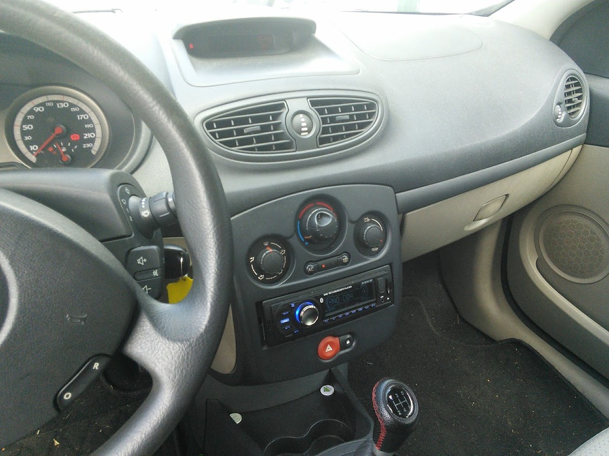RENAULT Clio III III 1.5 dCi 68 CLIM