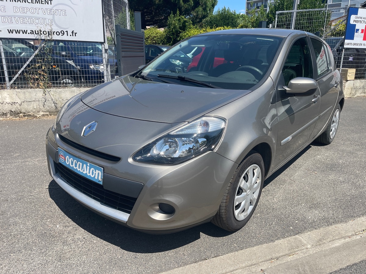 RENAULT Clio IV 1.2 EDITION