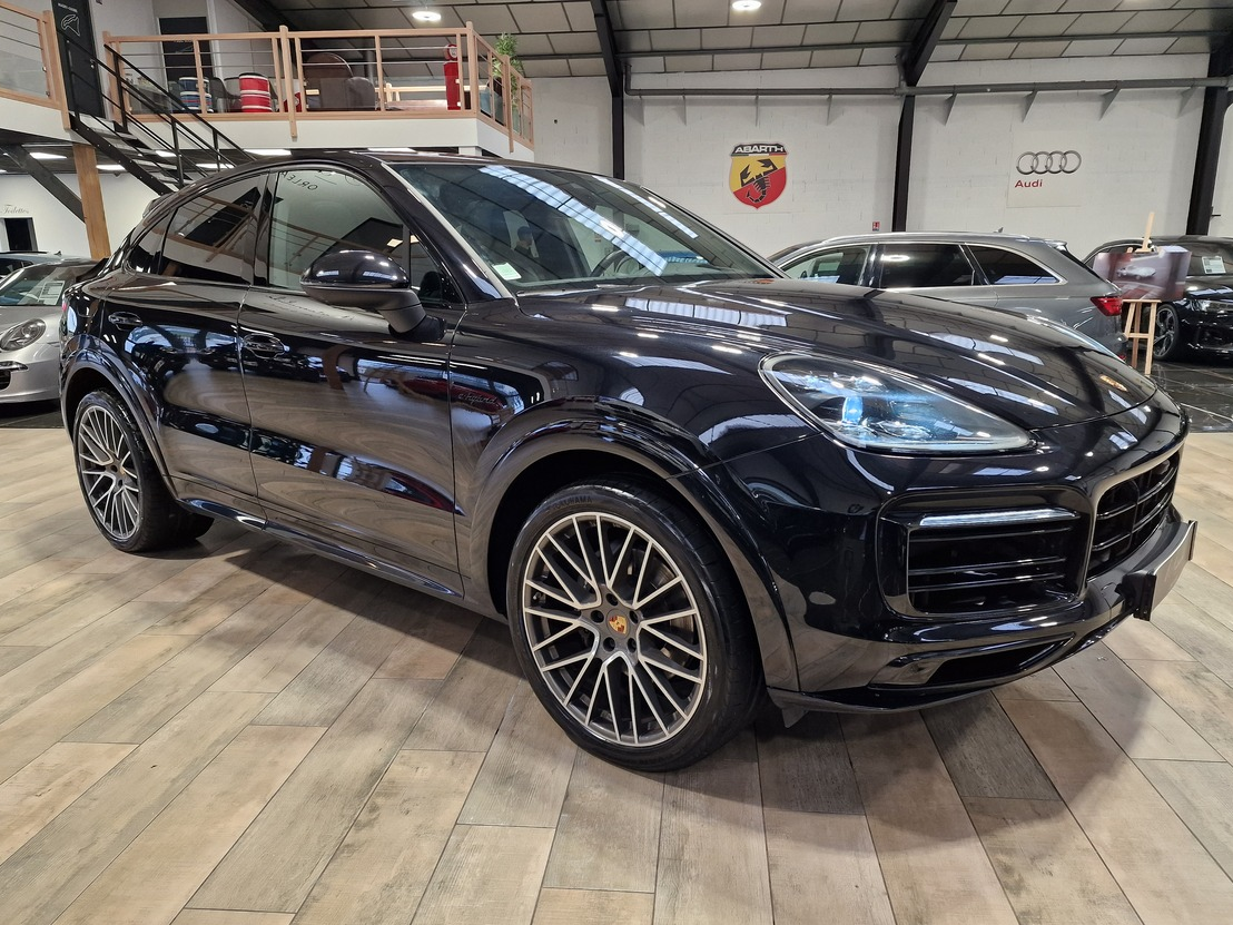 Porsche Cayenne Coupé III 3.0 V6 462 E-Hybrid b