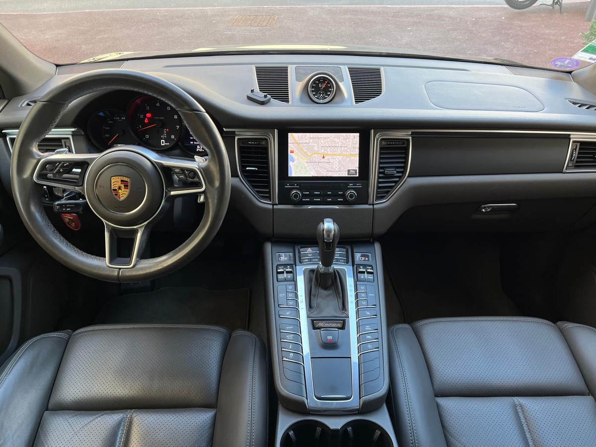 Porsche Macan 2.0 TFSI 252CV / KM REEL / Pack Chrono / Sport Plus / Caméra 360° / Toit ouvrant