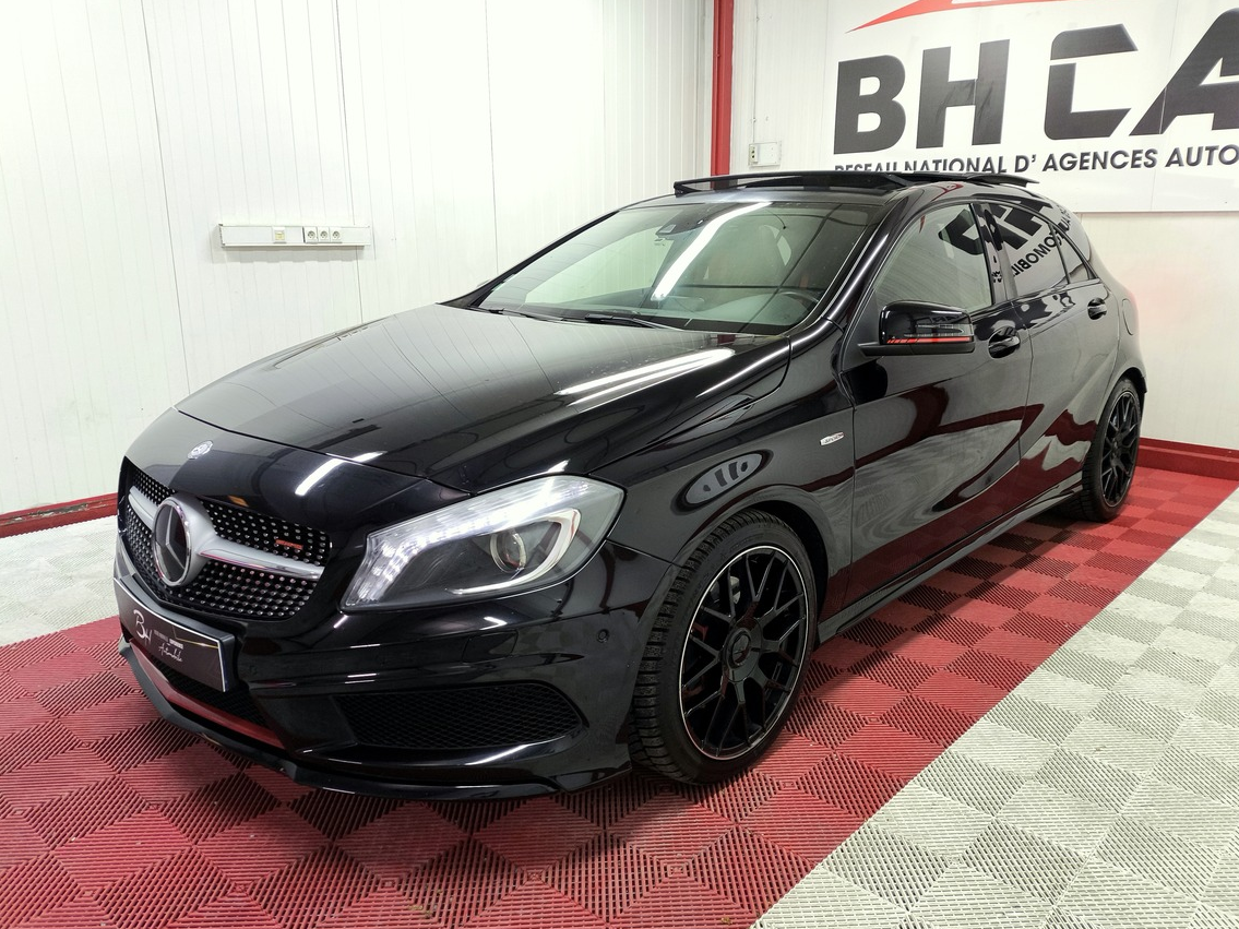 Image: Mercedes Benz Classe A a250 pack AMG SPORT 211 cv BVA palettes