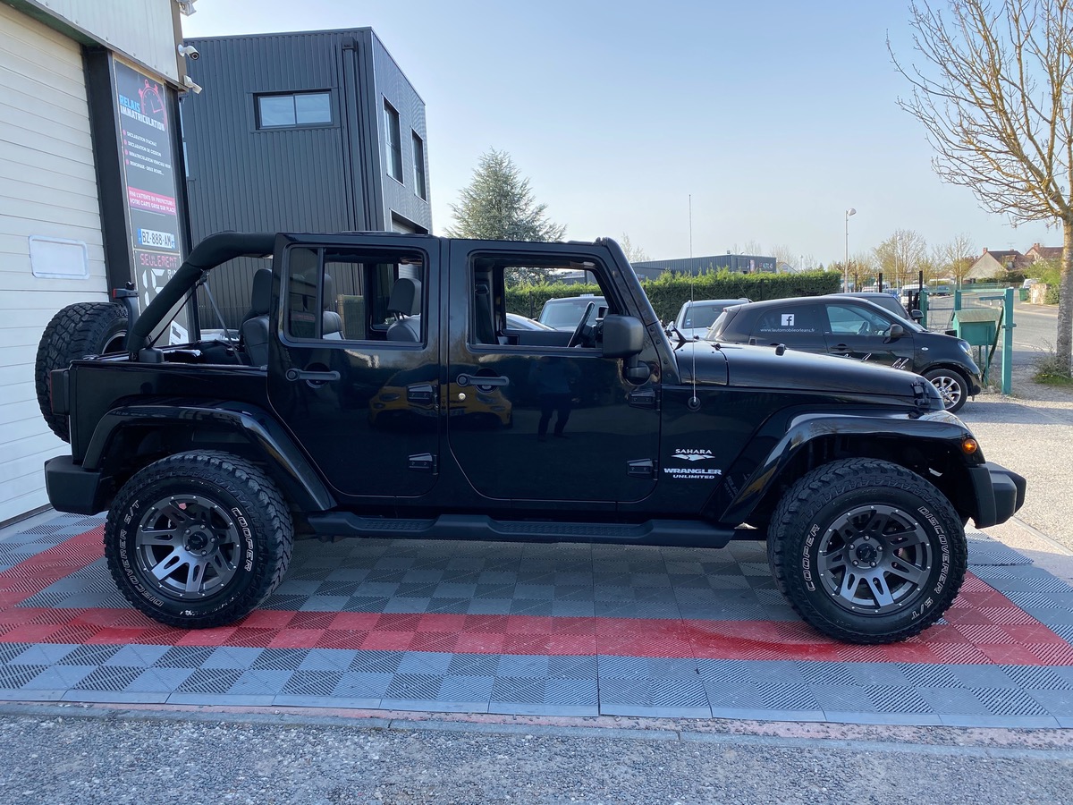 Jeep Wrangler 2.8 CDR 177ch Unlimited SAHARA c