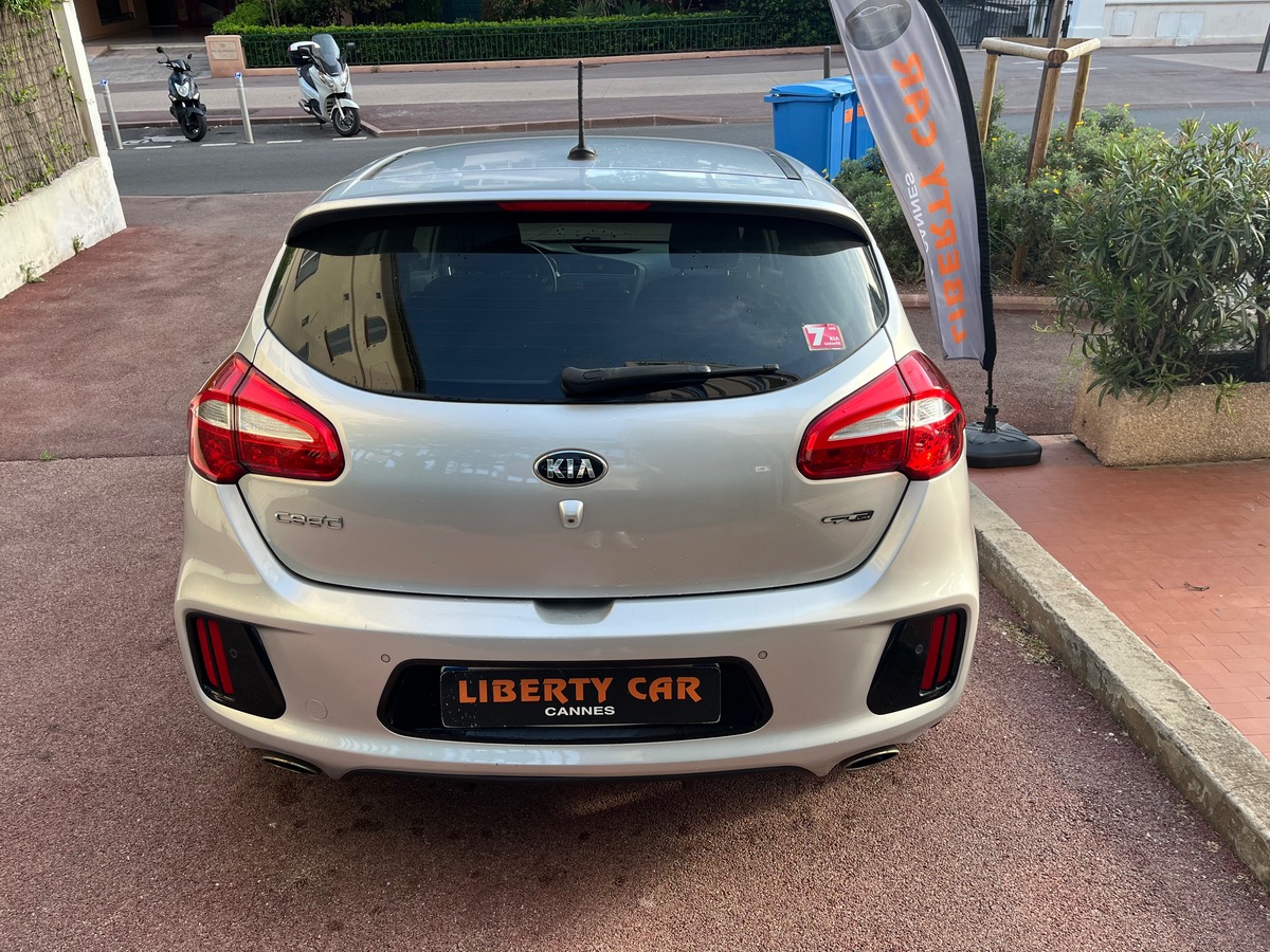 Kia Ceed 1.6 CRDI 136 CV / GT LINE / Caméra de recul / GPS / Jantes