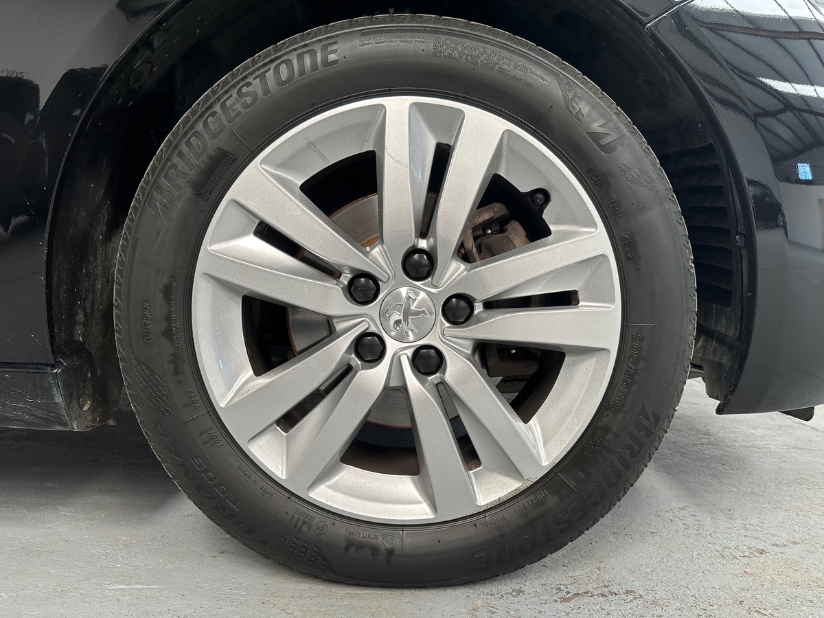 Peugeot 308 SW 1.5 BlueHDi 130cv ACTIVE BUSINESS - CarPlay / Caméra 360º