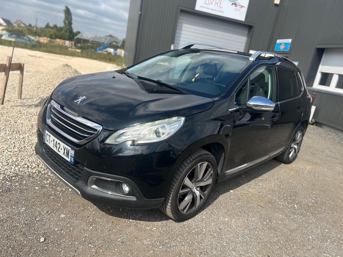 Peugeot 2008 1.6 e-HDi S&S 115ch GPS TOIT PANO FELINE CUIVR