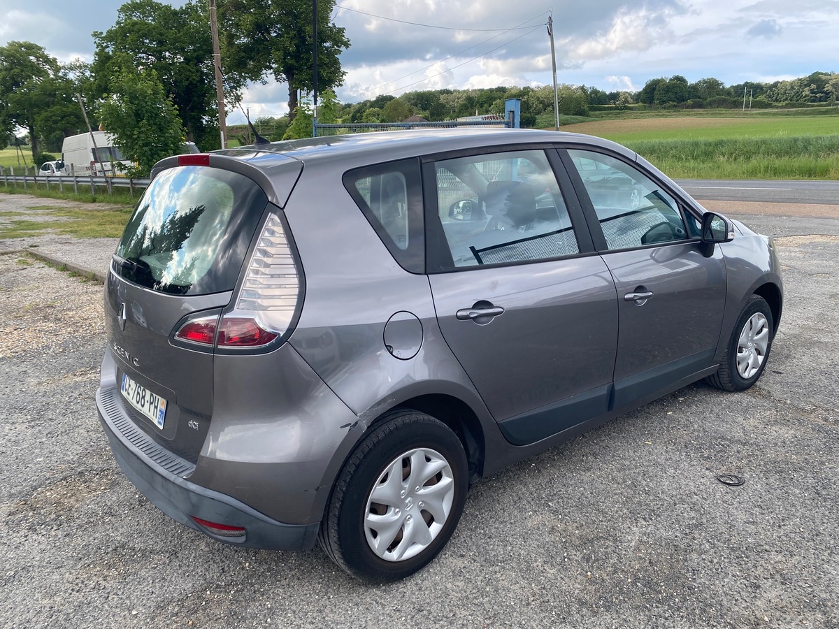RENAULT Scenic III 1.5 dci 110cv 141000km 1ere main 