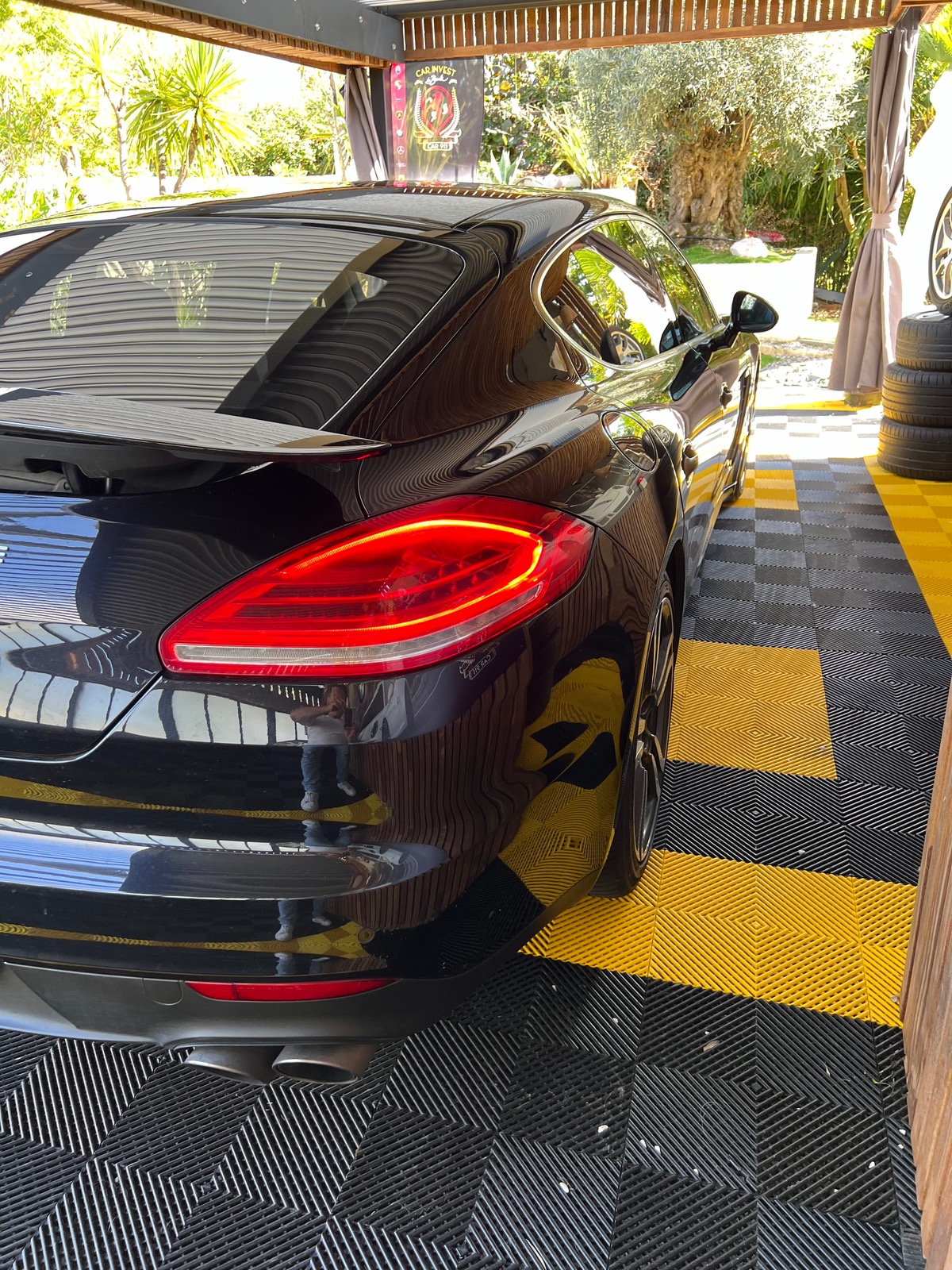 Porsche Panamera turbo 4 LIMOUSINE