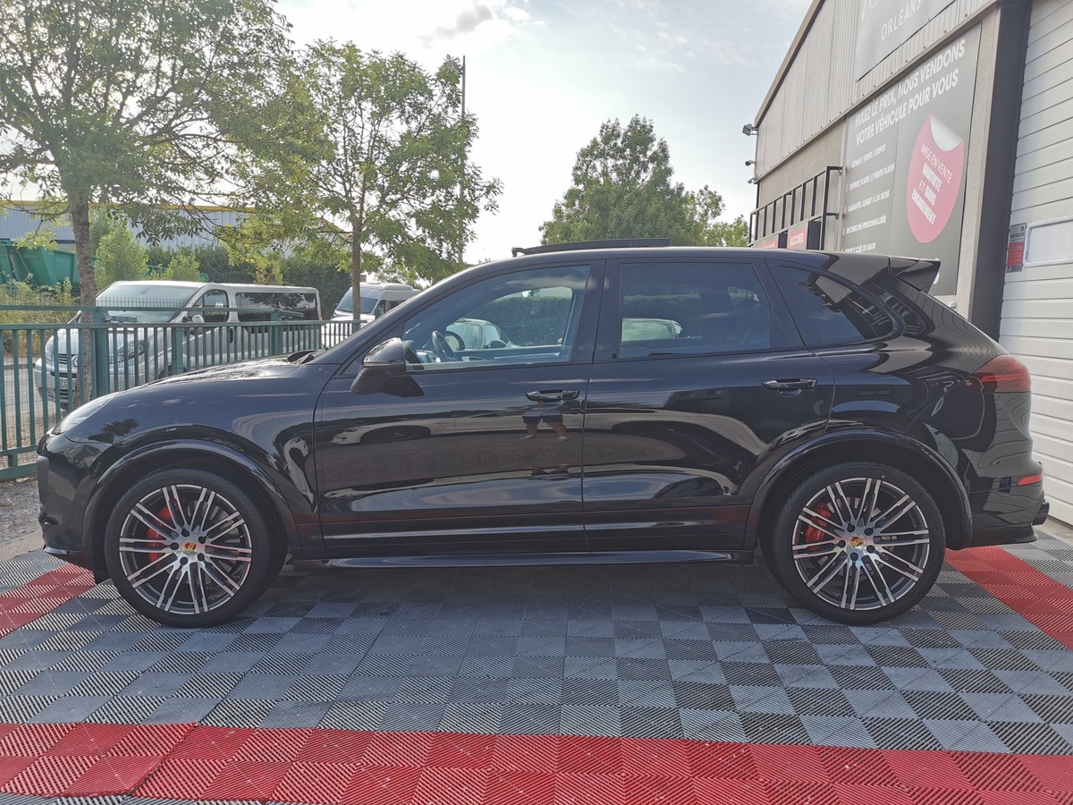 Porsche Cayenne GTS 440 BOSE full options FR