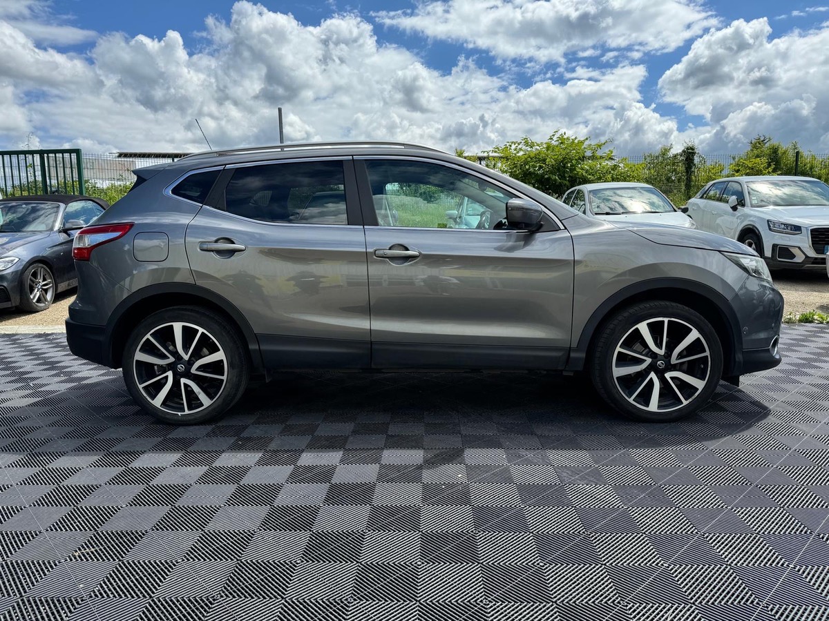 Nissan Qashqai TEKNA 1.6 dCi 16V 2WD Xtronic CVT S&S 130 cv Boîte auto