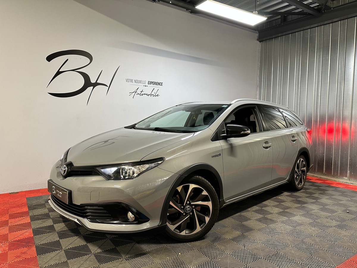 Image: Toyota Auris Touring Sports Freestyle 1.8L hsd 136h