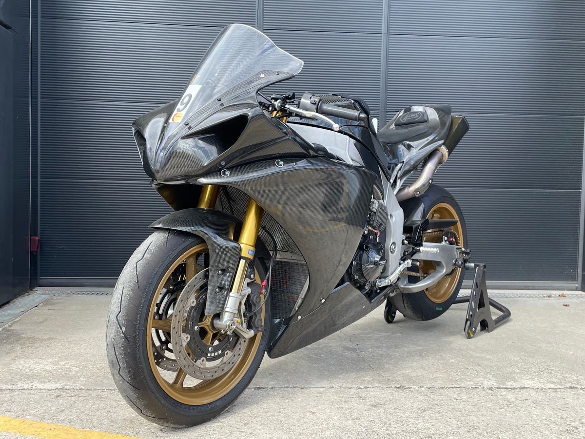 Image: Yamaha YZF-R1 1000 PISTE - boitier faisceau YEC - amortisseur & fourche Ohlins - Ligne Laser