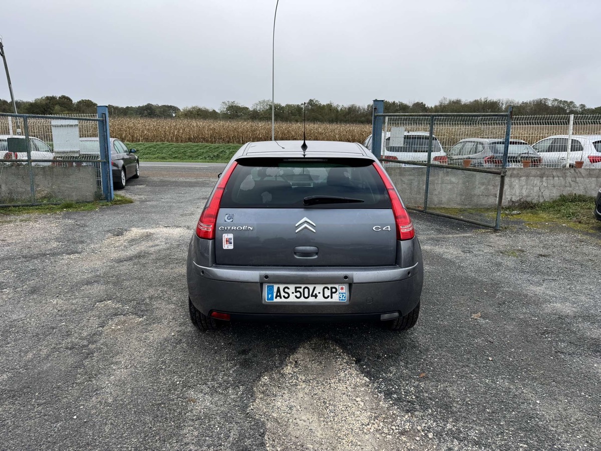 Citroën C4 1.6 hdi 110cv boite auto faible km 2eme main 