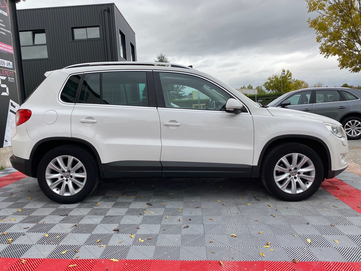 Volkswagen Tiguan 2.0 tdi 140 4 Motion Toit pano g