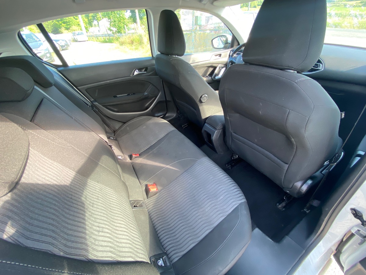 Peugeot 308 1.6 blue hdi 120cv 