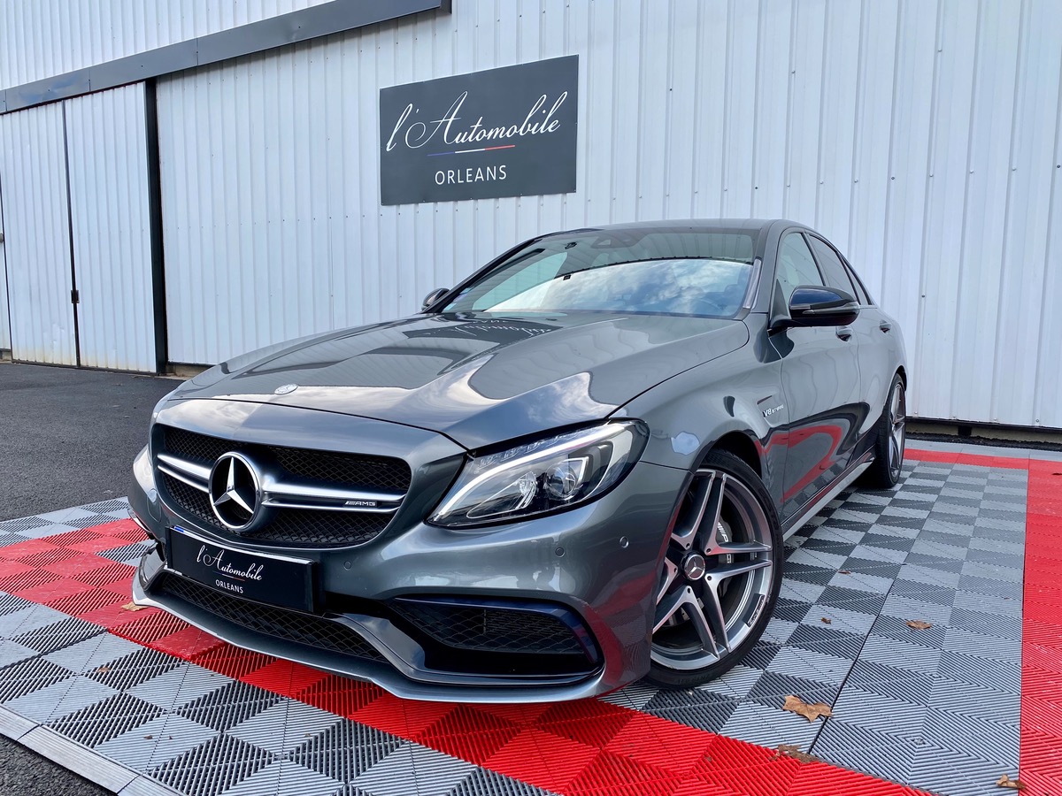 Mercedes-Benz Classe C 63 AMG 476CV V8 BI-TURBO m