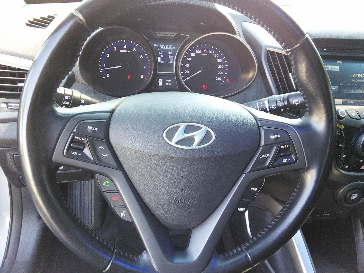Hyundai Veloster 1.6 T-GDI 16V 186 cv