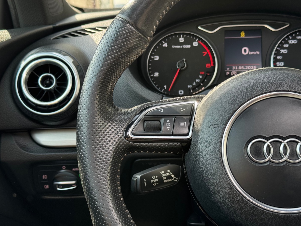 Audi A3 Sportback Sline 8V 1.8 TFSi S-Tronic7 180 cv - Boîte auto - Toit Ouvrant
