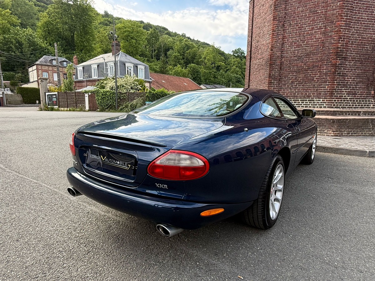 Jaguar XKR 2000
