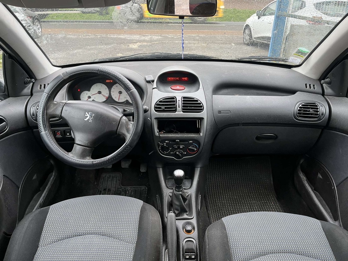 Peugeot 206 sw 1.4i 90cv 203006kms kit de distribution neuf 