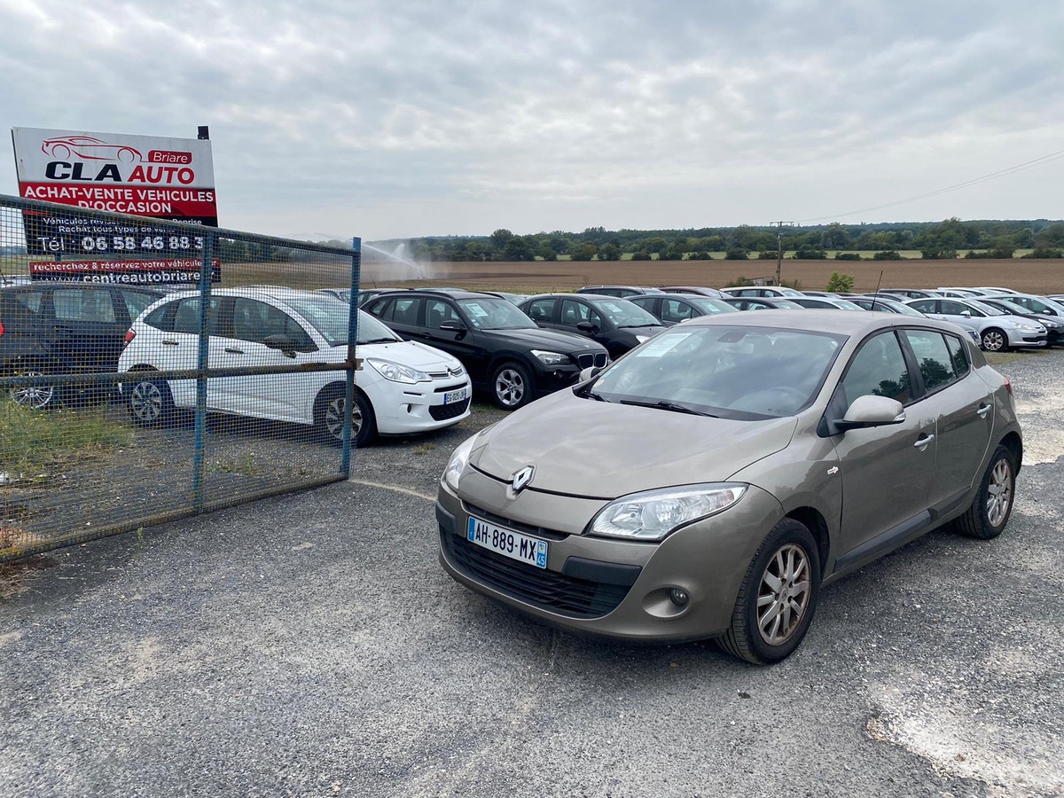 RENAULT Megane Mégane 3  1.5 dci 85cv tom tom bons petit prix gps