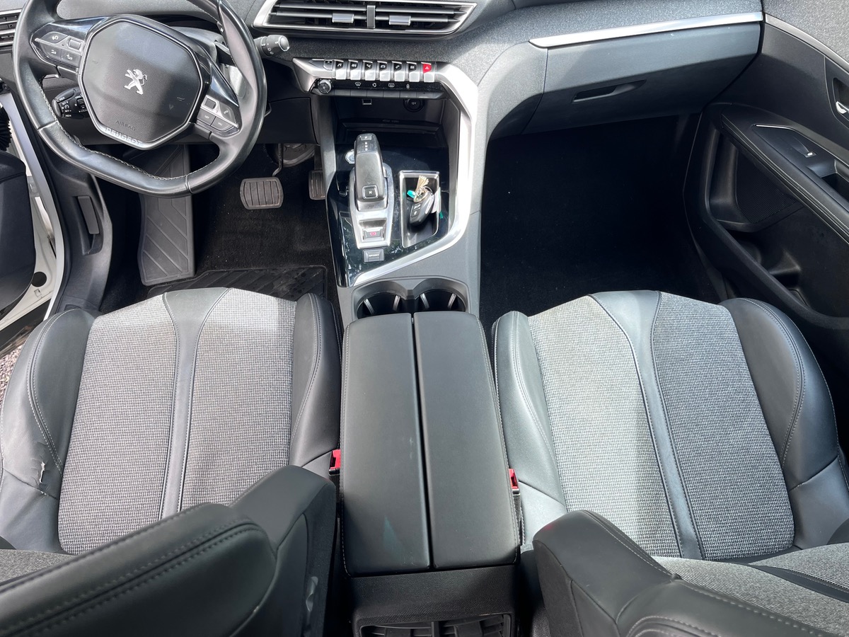 Peugeot 3008 SUV 1.5 BlueHDi 130  ch Diesel