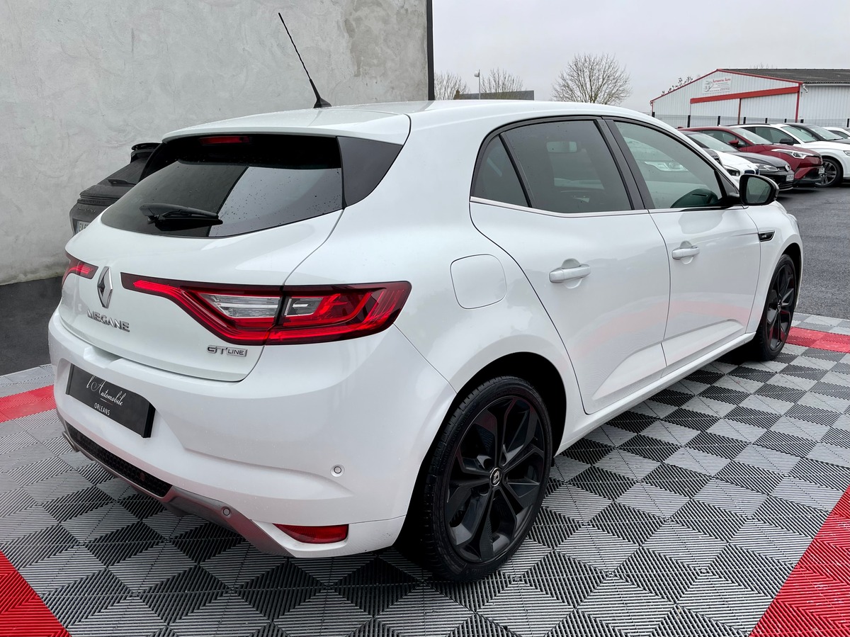 RENAULT Megane IV 4 1.3 TCE 140 GT-LINE EDC