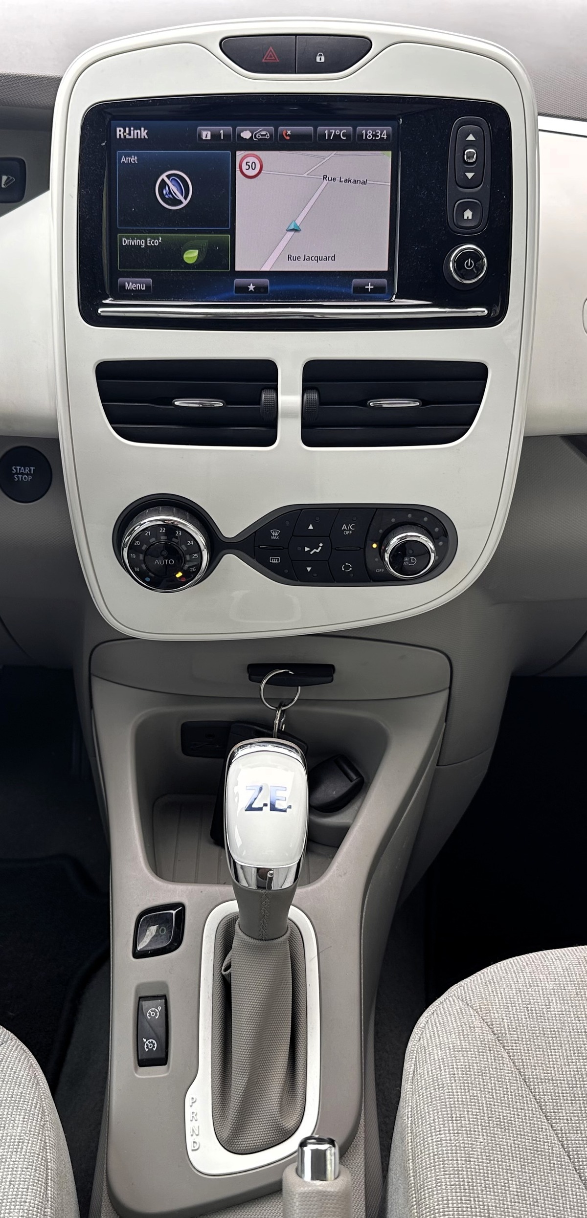 RENAULT Zoe R90 ZEN 22KWH TYPE 2 (BATTERIE EN LOCATION)